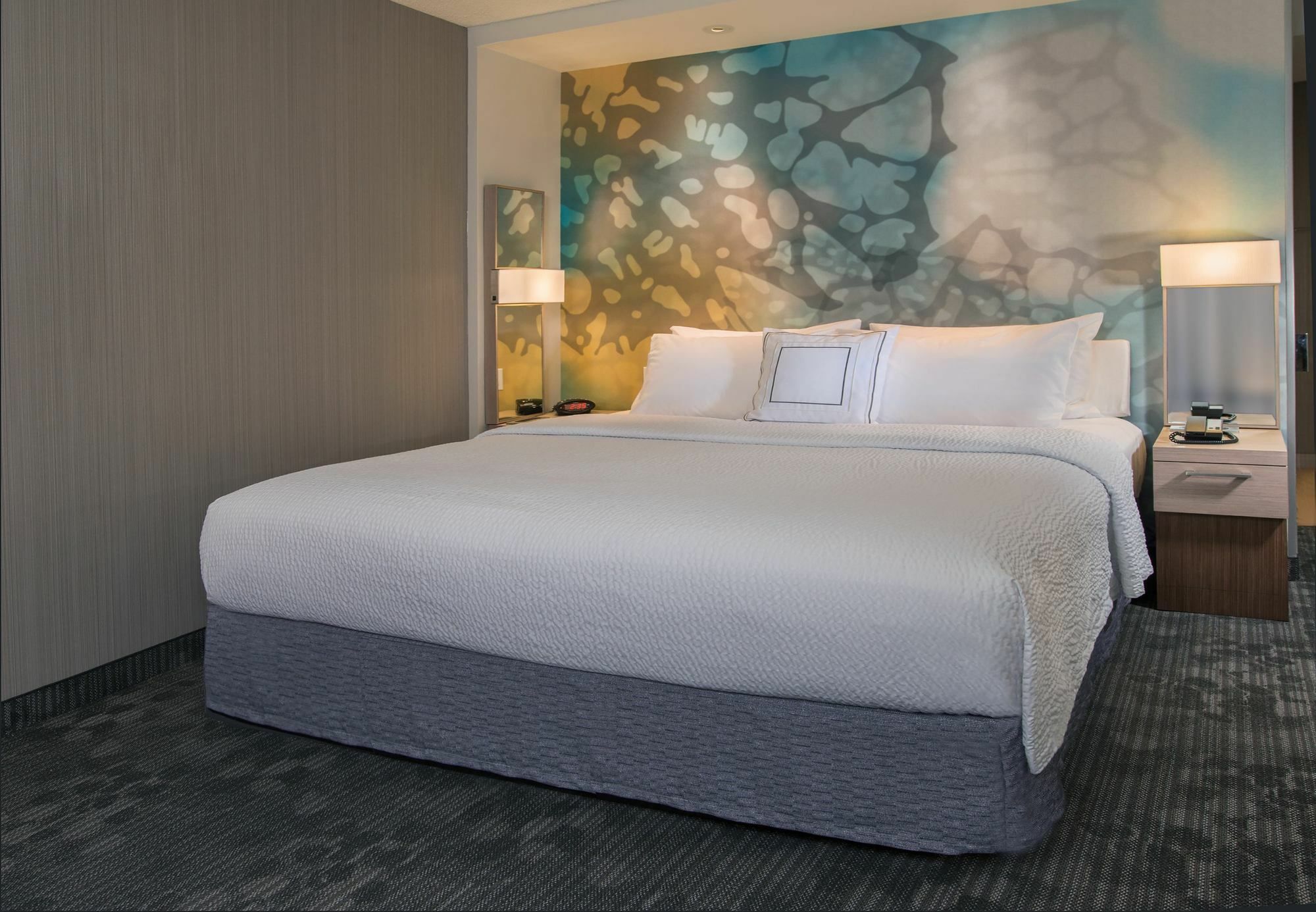 Courtyard By Marriott Chihuahua Hotel Exterior photo
